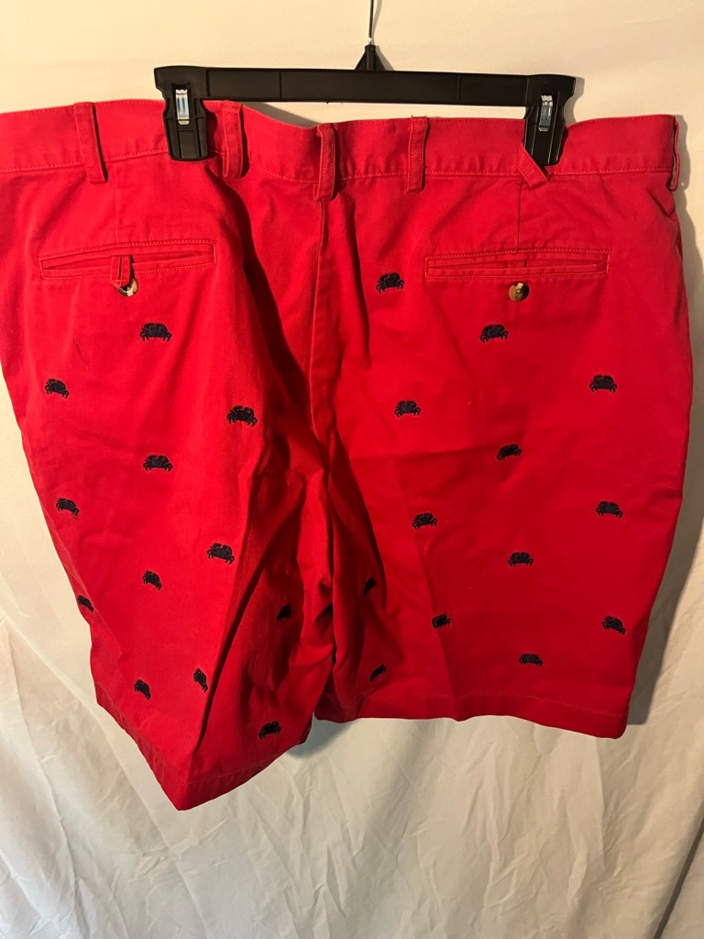 Men's Jo’s. A. Banks Red  Embroidered Crab Shorts - Picture 3 of 4